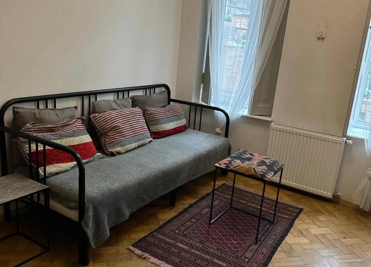 Abanotubani Apartment